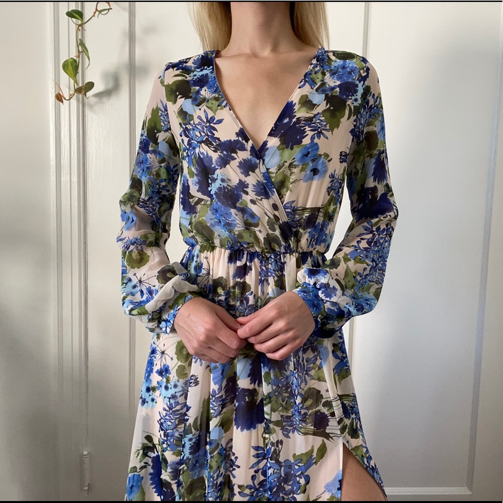 Lulu’s Floral Maxi Dress